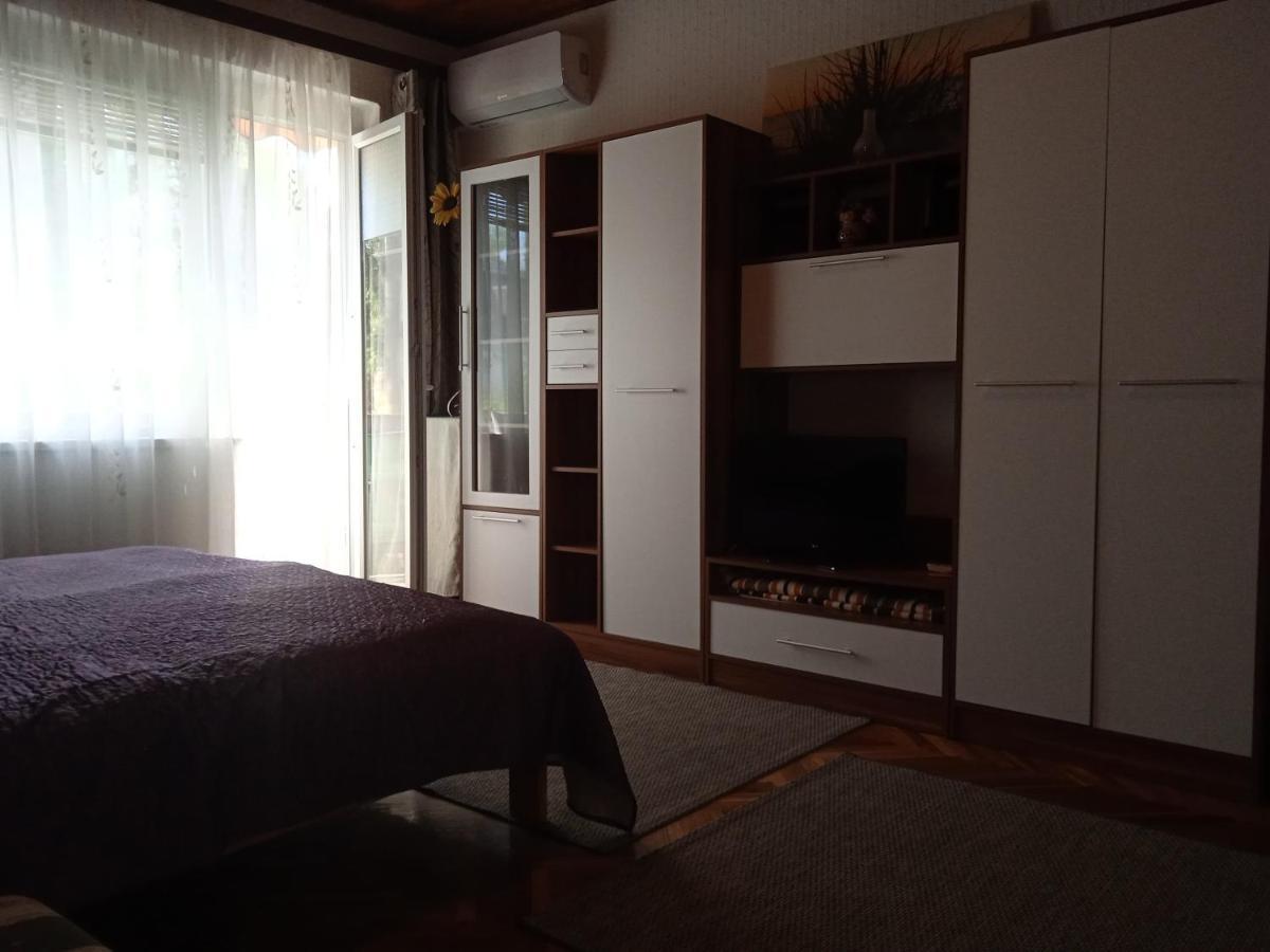 Balaton-Lak Apartmanhaz Siófok Extérieur photo